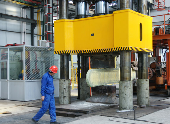 以質(zhì)量求市場(chǎng), 以信譽(yù)求生存 鈦鍛件廠家